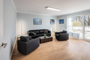 Приподнятый жилой район у канала Nymphenburg