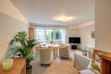 Красивая трёхкомнатная квартира с долей в саду