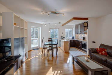 Просторная 2-комнатная квартира с двухуровневым гаражом